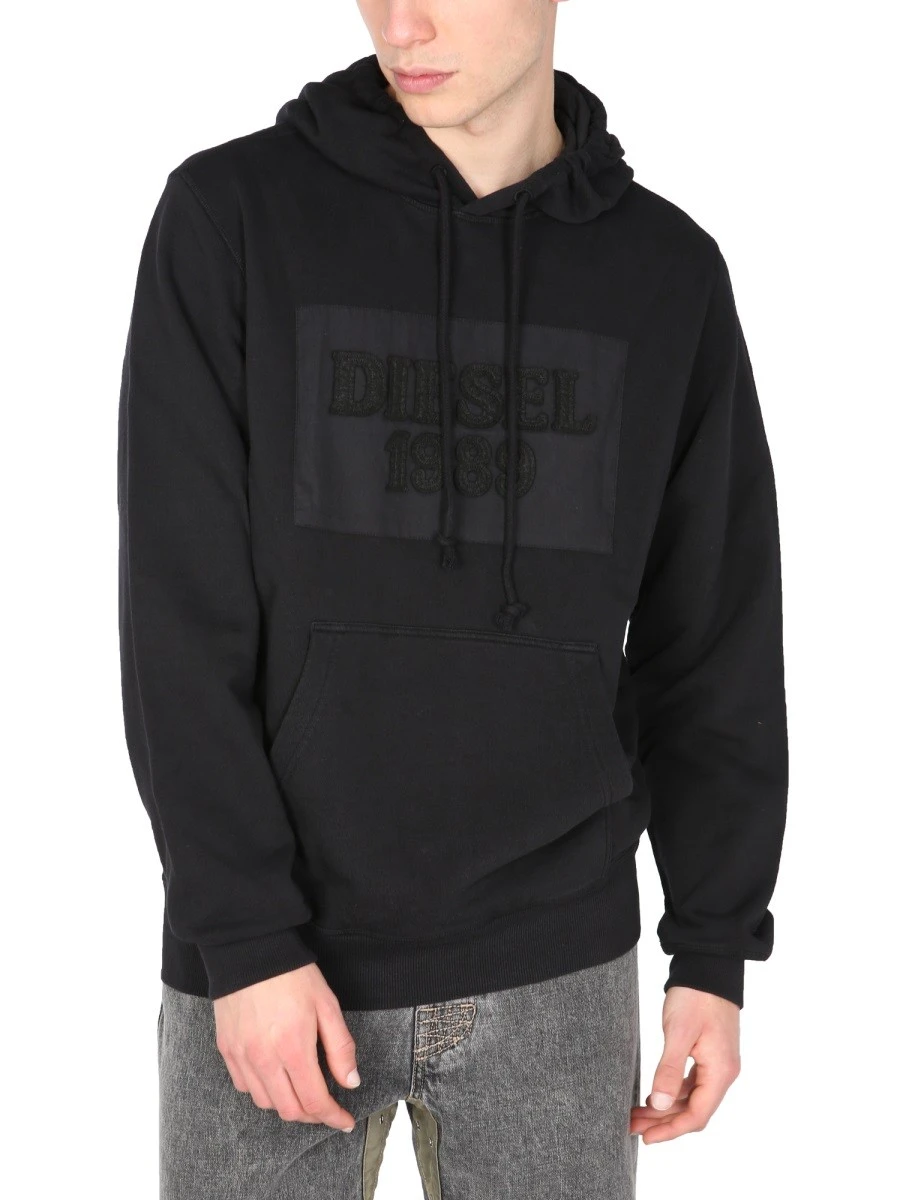 HOODIE.webp