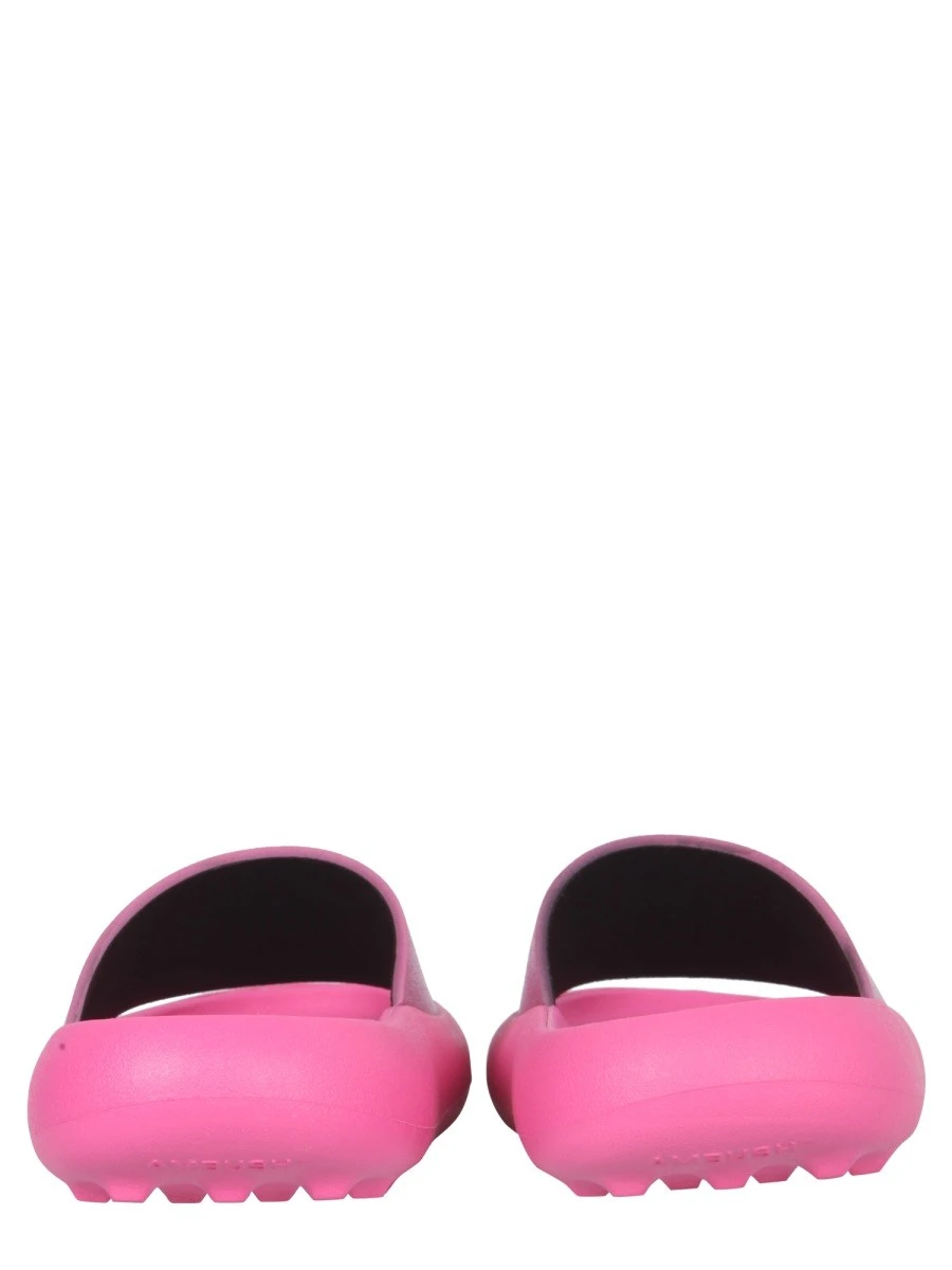 RUBBER SLIDE SANDALS.webp