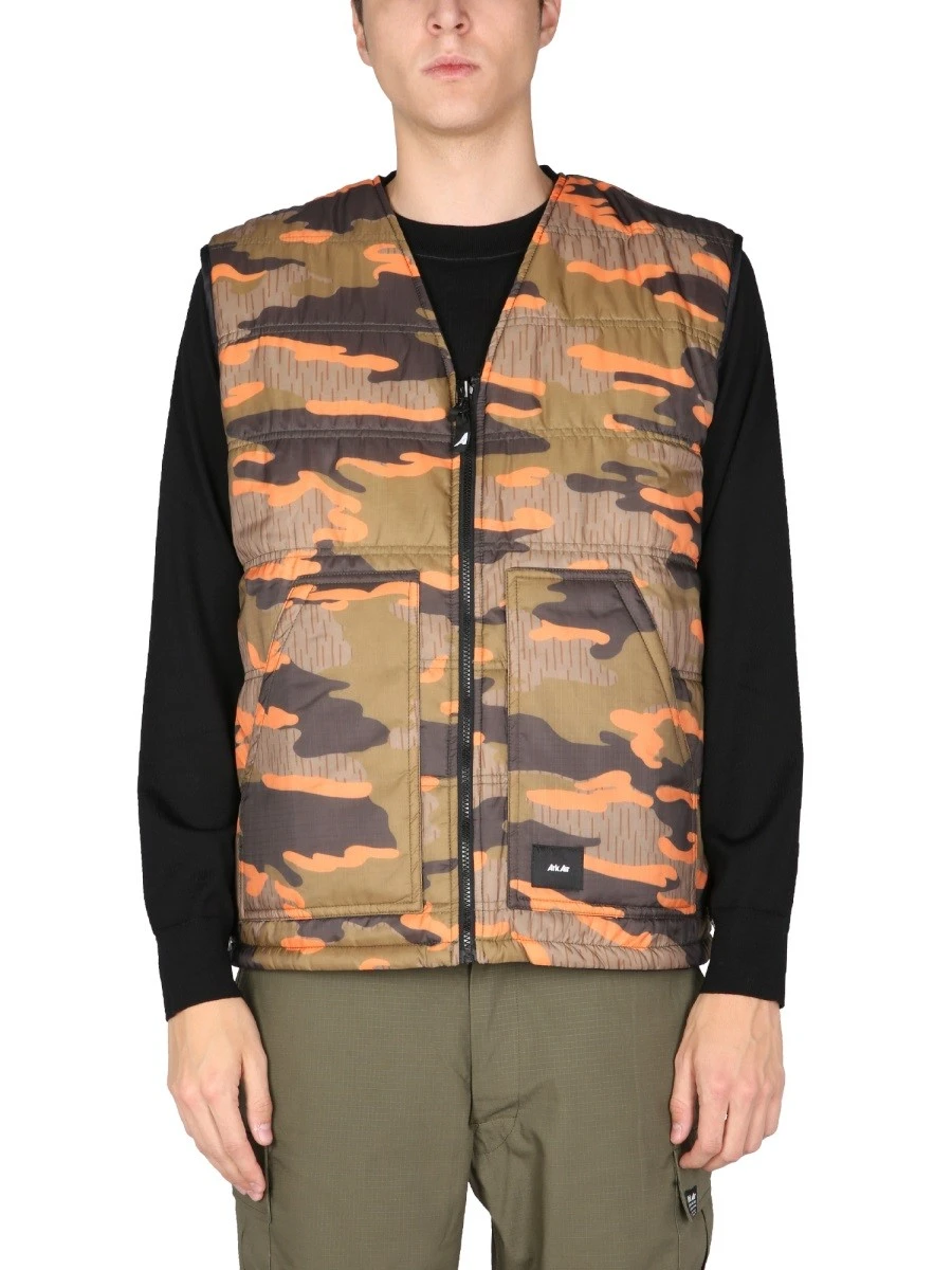 REVERSIBLE QUILTED GILET.webp