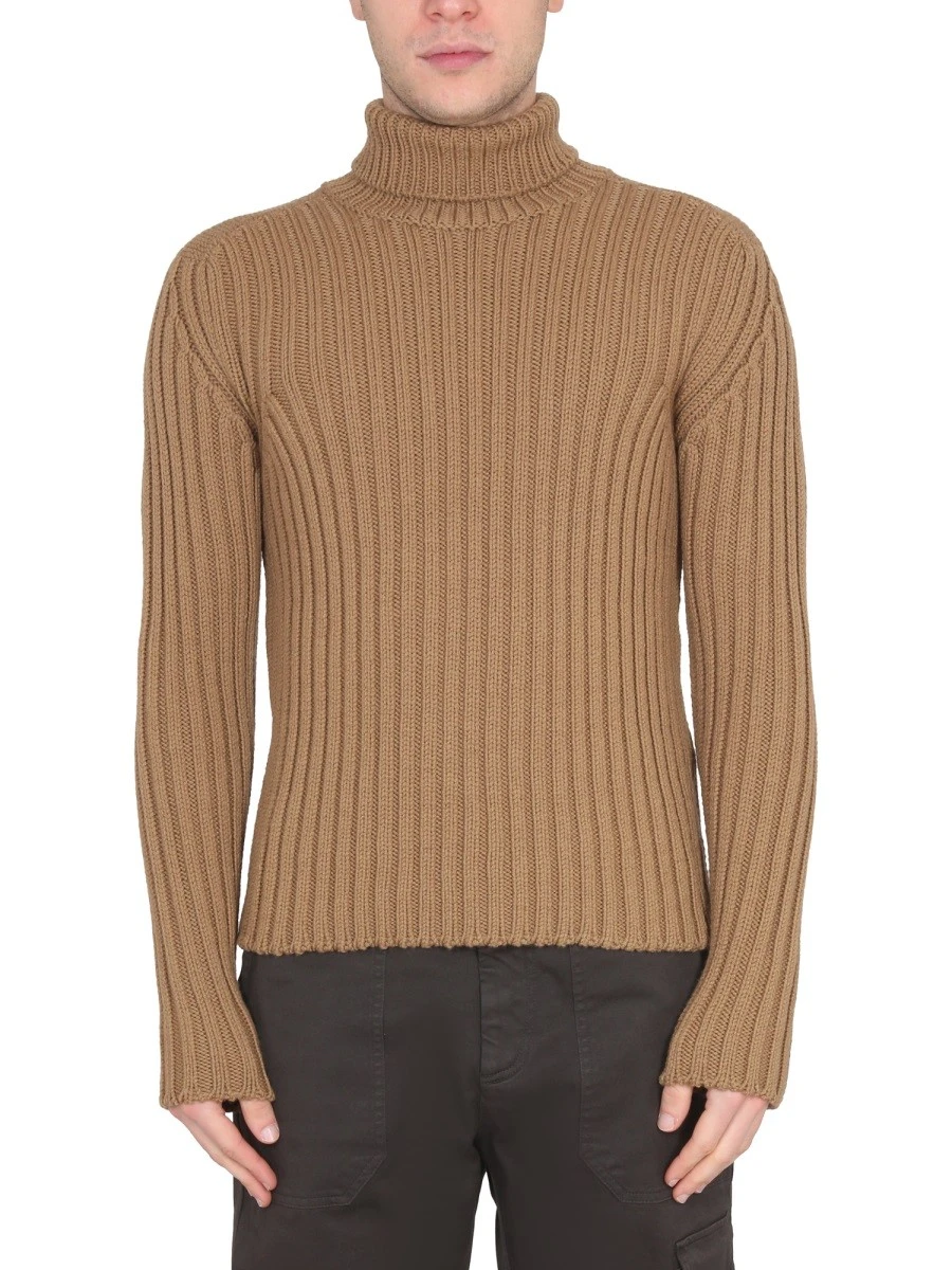 TURTLENECK SWEATER.webp