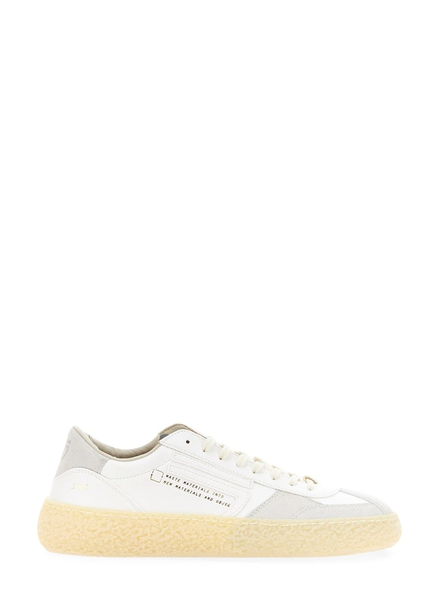 CREAM SNEAKER.webp