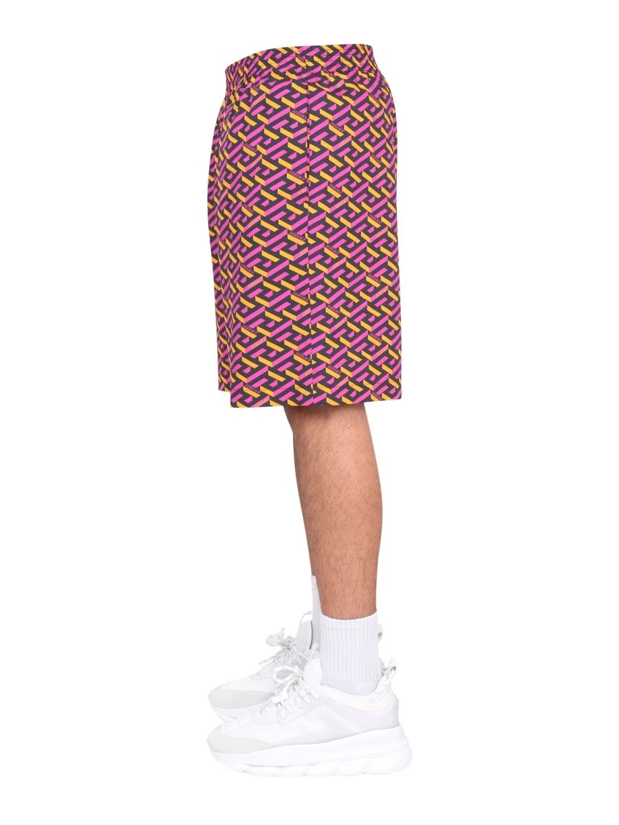 SHORTS WITH LA GRECA PRINT.webp
