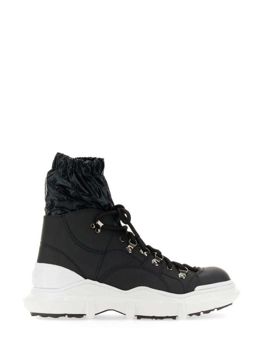 LACE-UP BOOT.webp