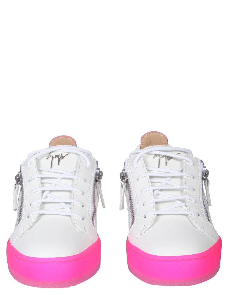 MAYLONDON SNEAKERS.webp