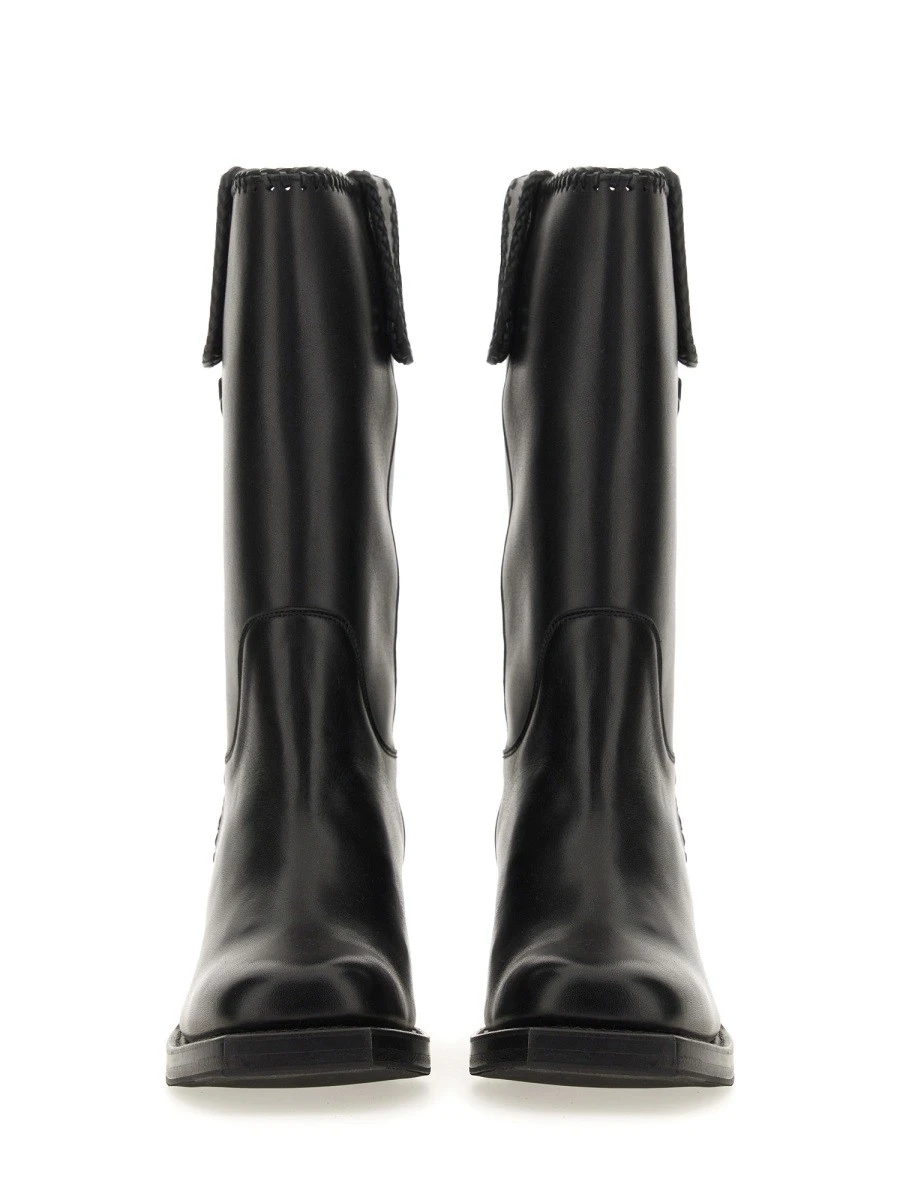 BOOT "AUMANDRA".webp