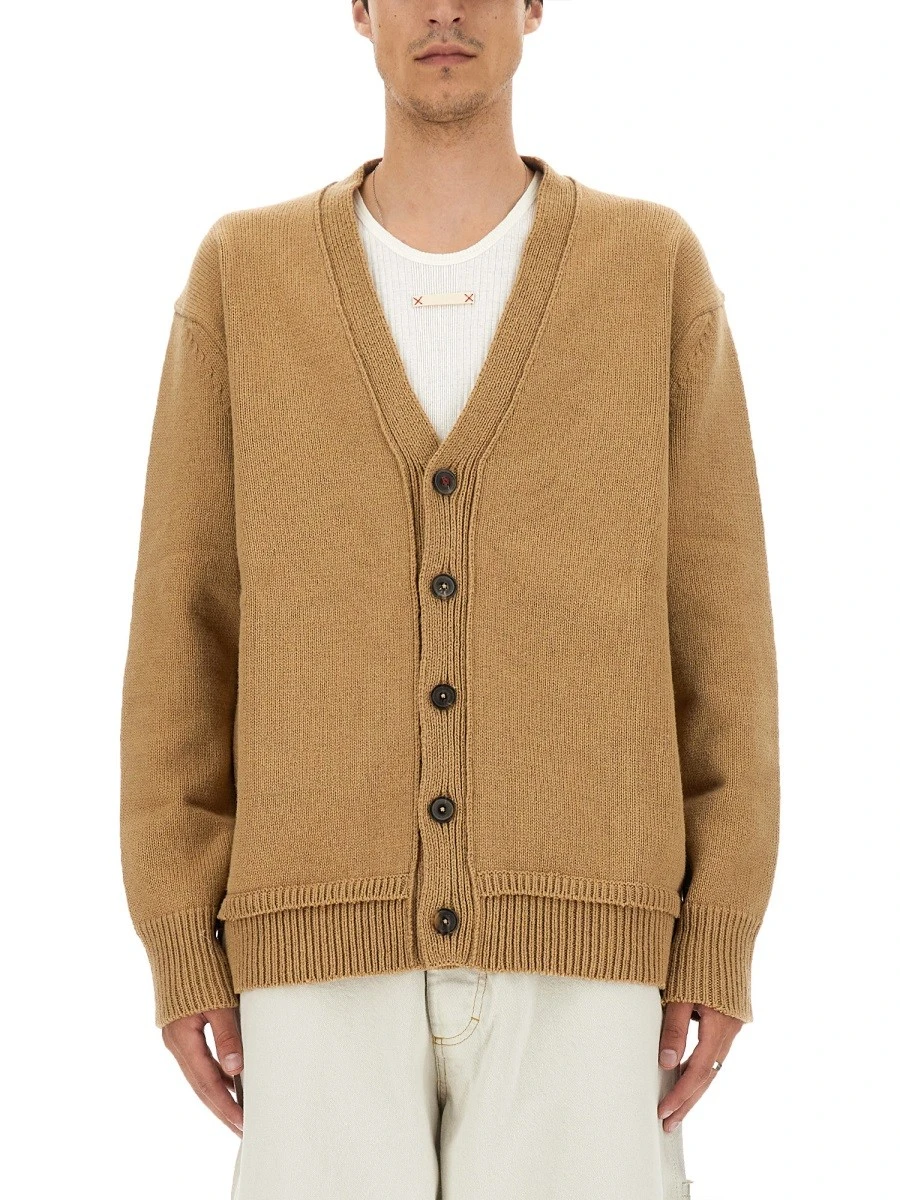 V-NECK CARDIGAN.webp