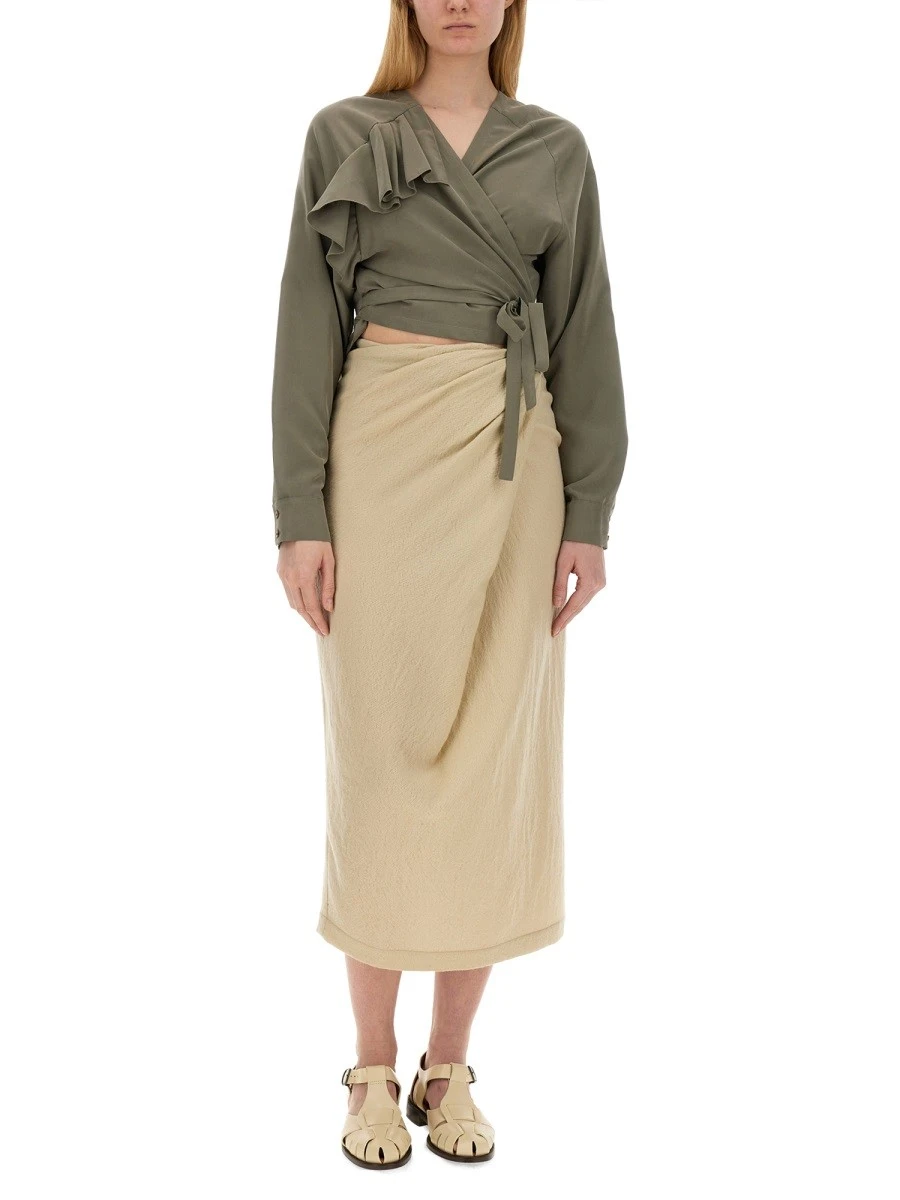 TOP WITH RUFFLES.webp