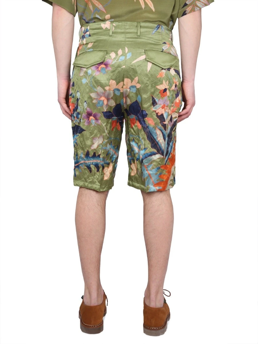 BERMUDA SHORTS WITH FLORAL PRINT.webp