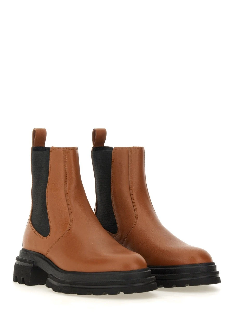 CHELSEA BOOT.webp