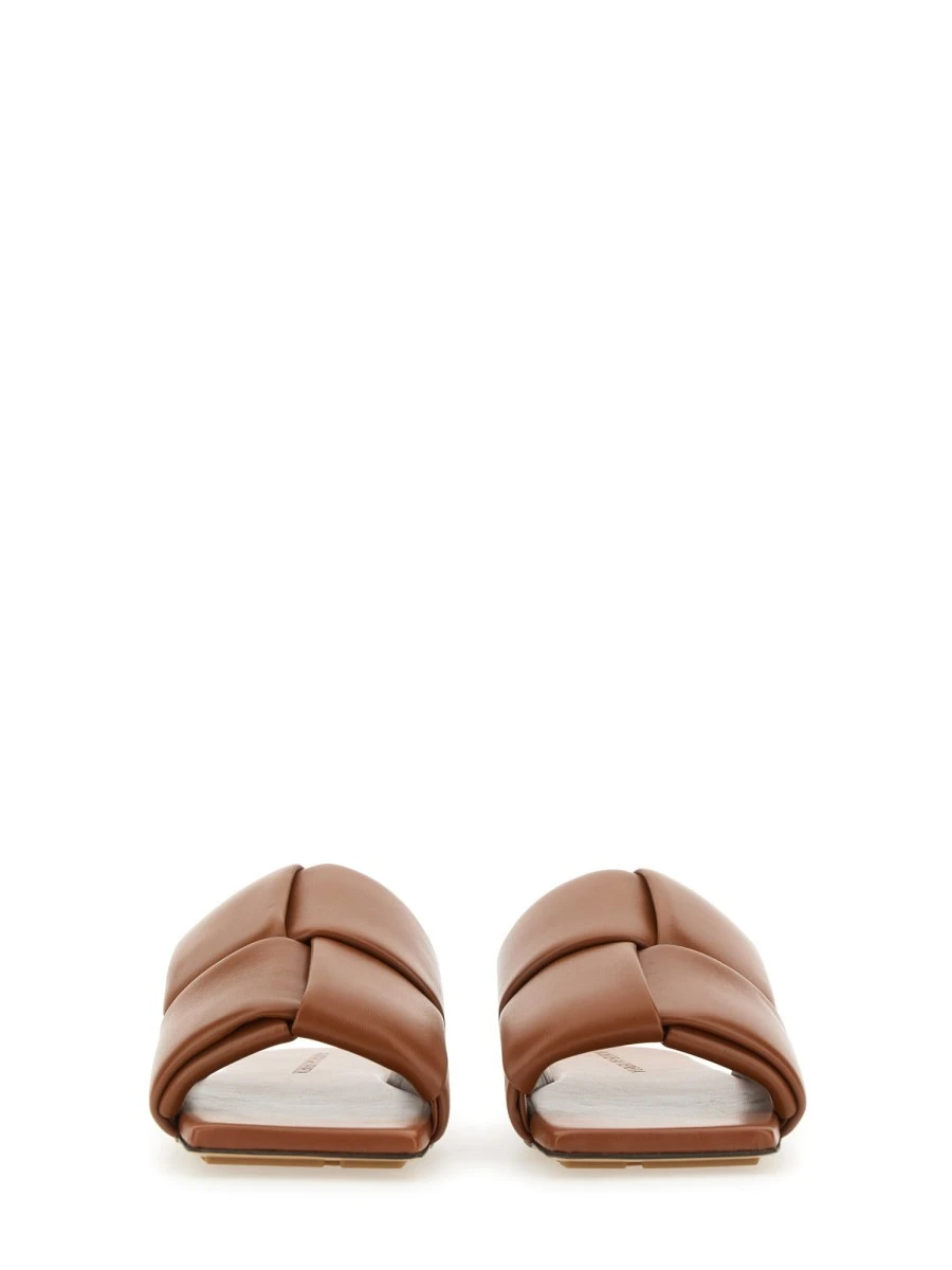 SANDAL MULE PATCH.webp
