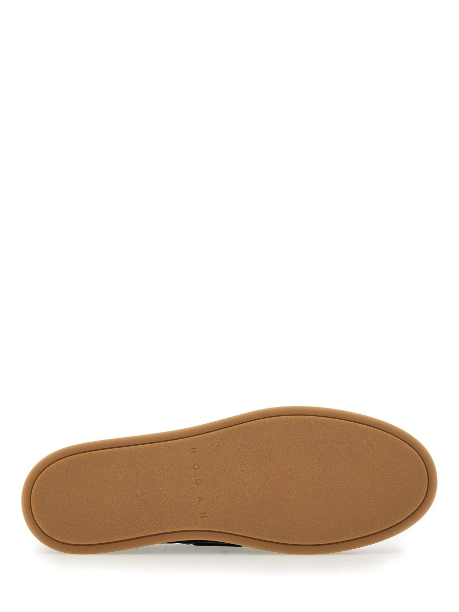 LEATHER BOAT MOCCASIN.webp