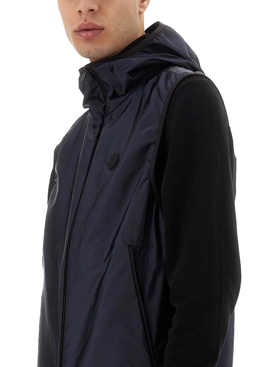 SLEEVELESS "MORETAN".webp