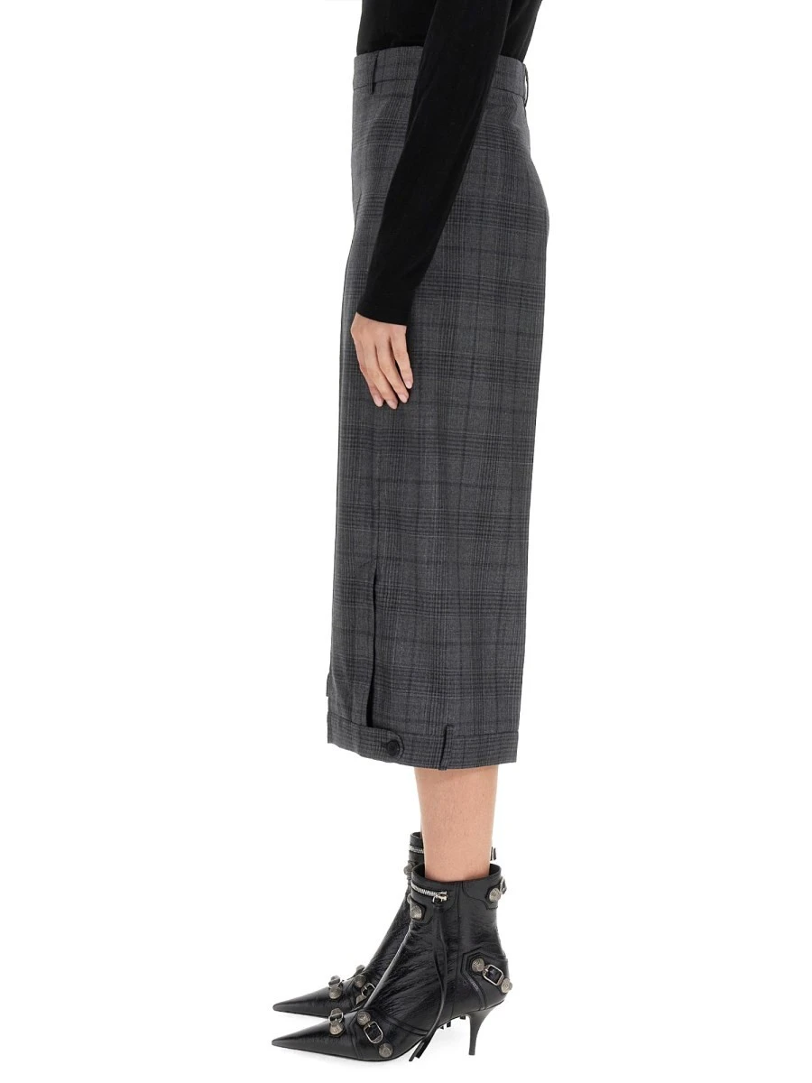 DECONSTRUCTED SHORTS.webp