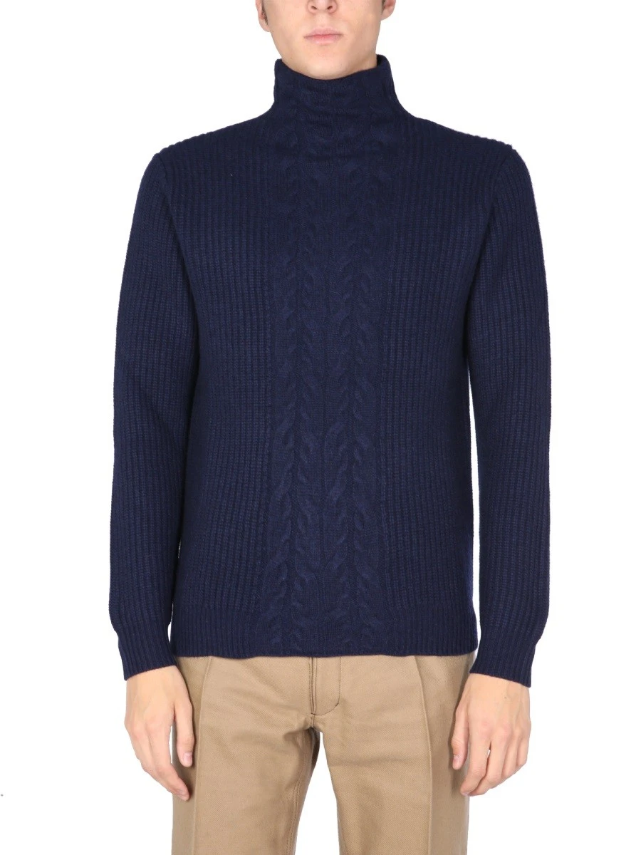 TURTLE NECK SWEATER.webp