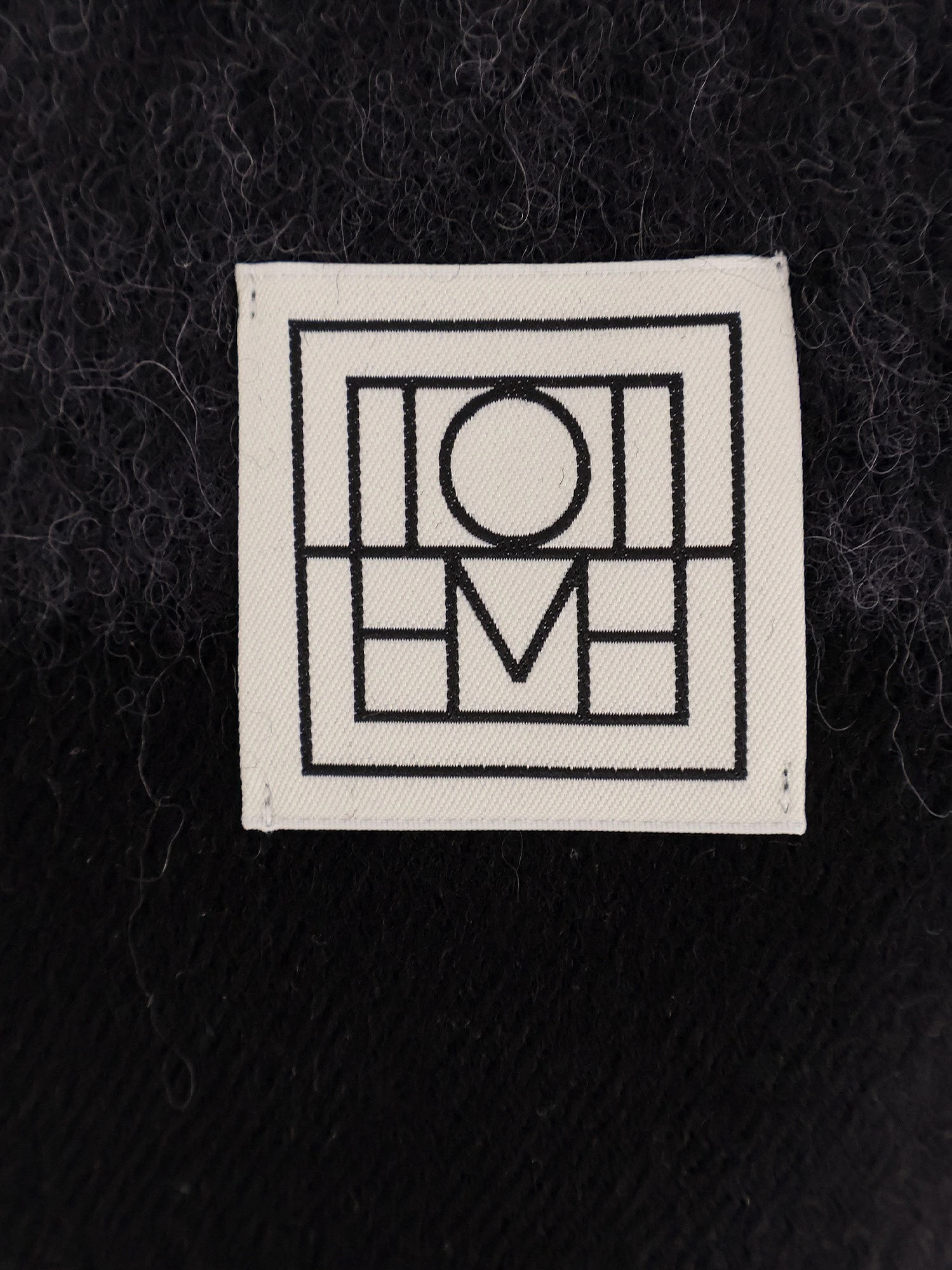 Wool and alpaca scarf.webp