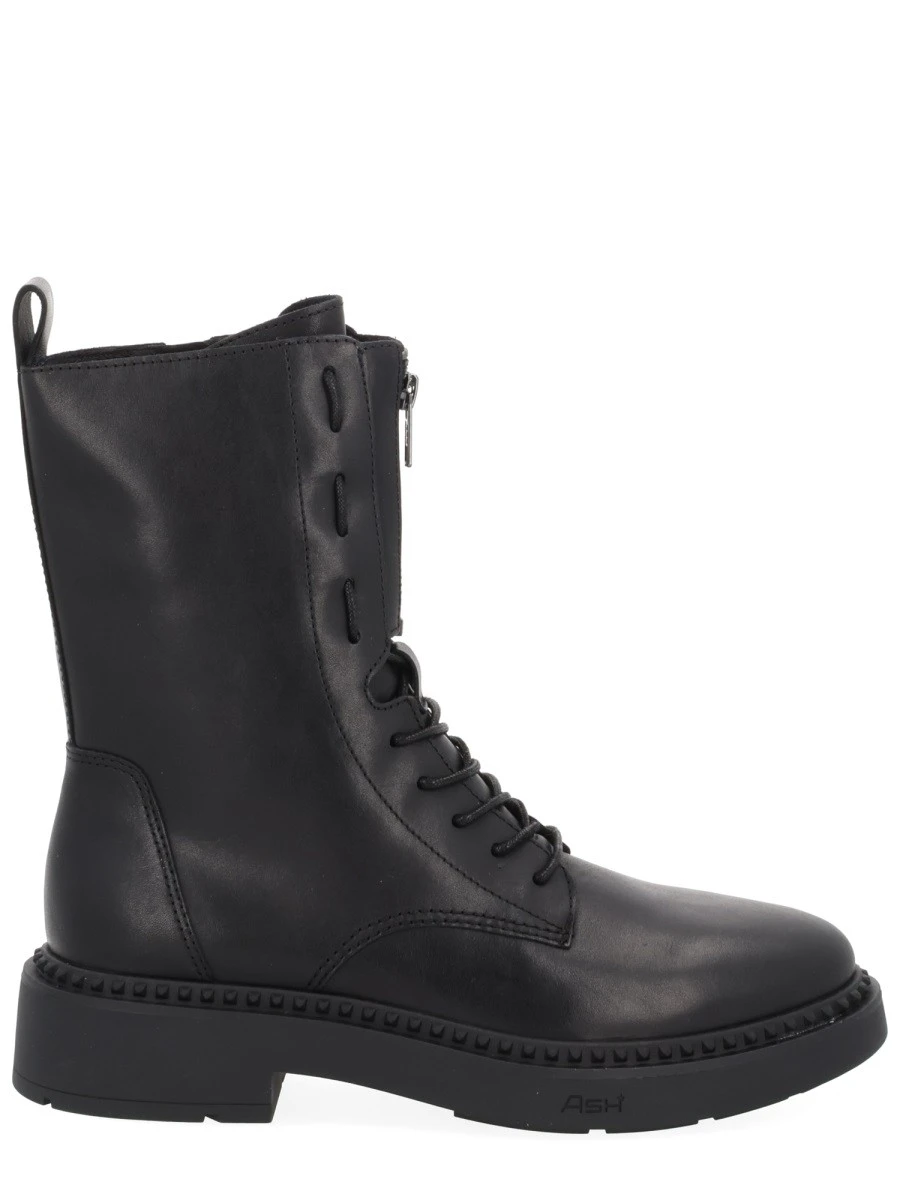 LACE-UP BOOT.webp
