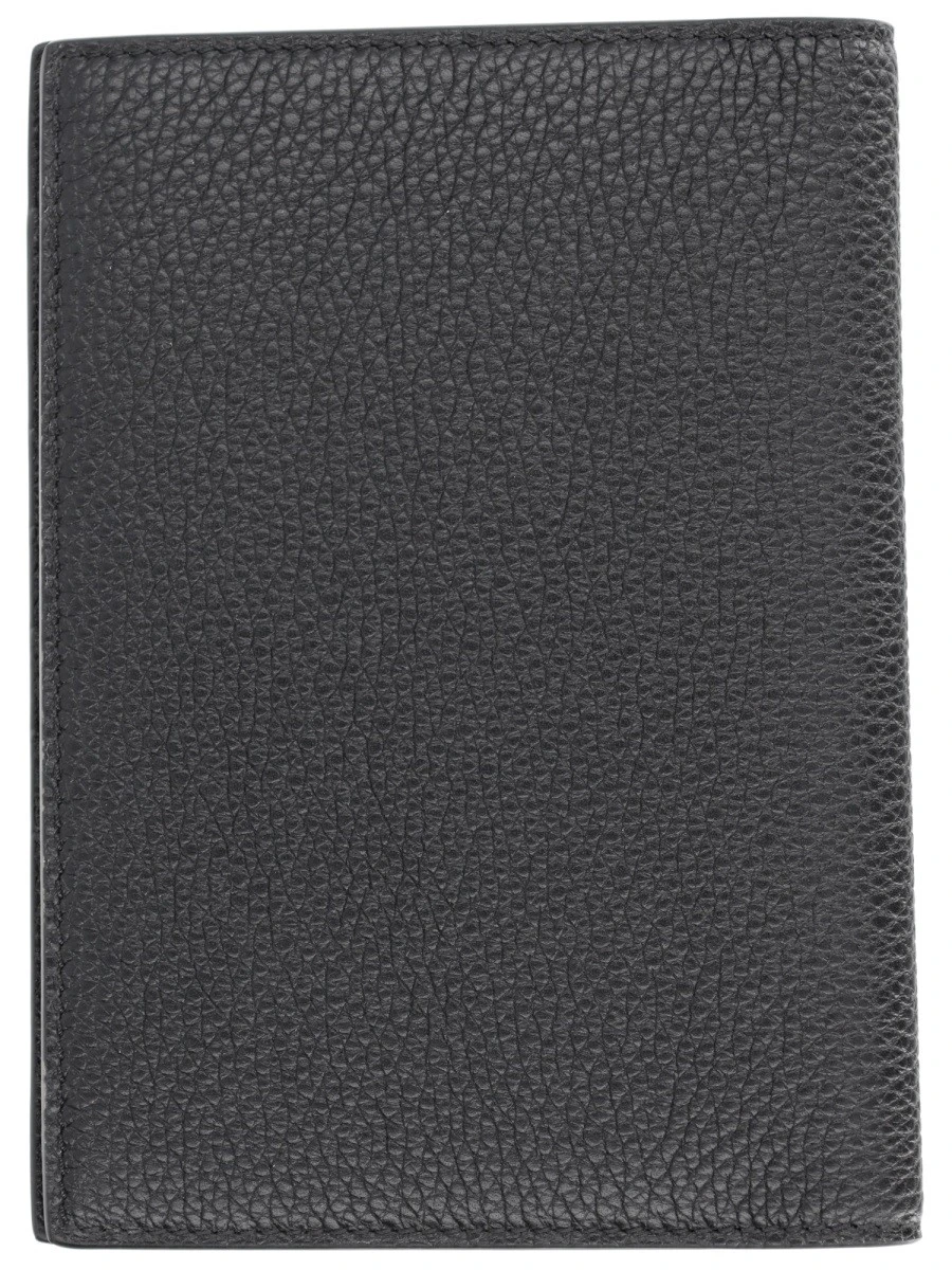 PASSPORT HOLDER WITH LOGO.webp