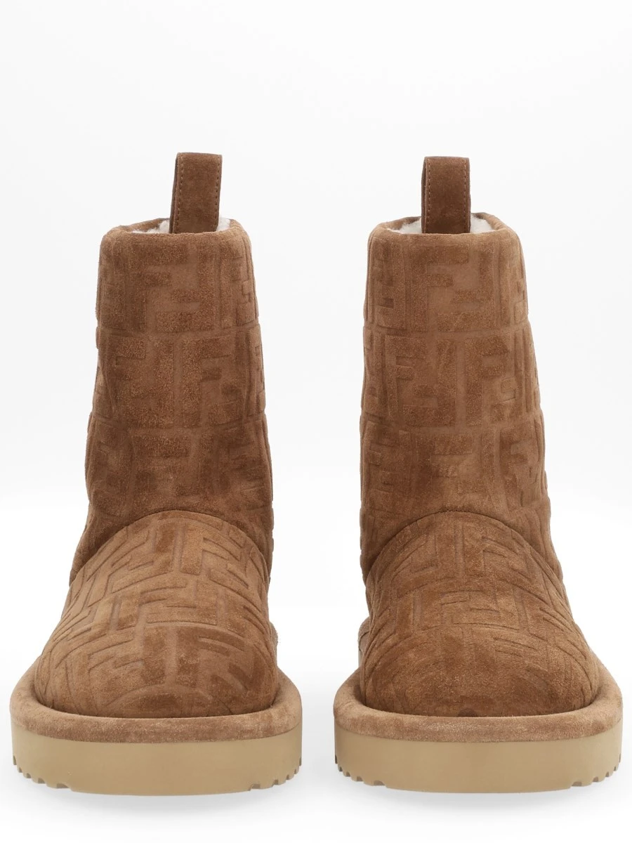 "APRES CHIC" BOOT.webp