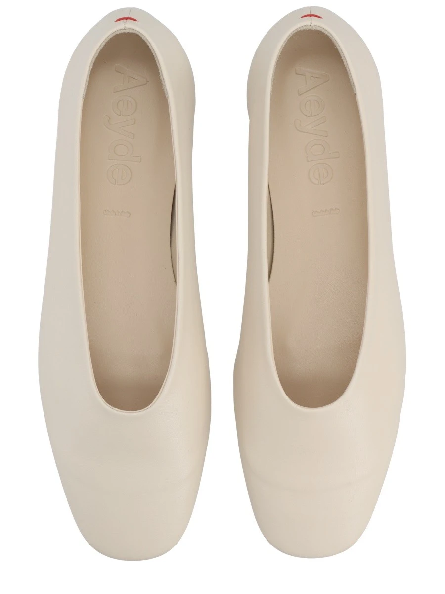 DANCER "KIRSTEN".webp