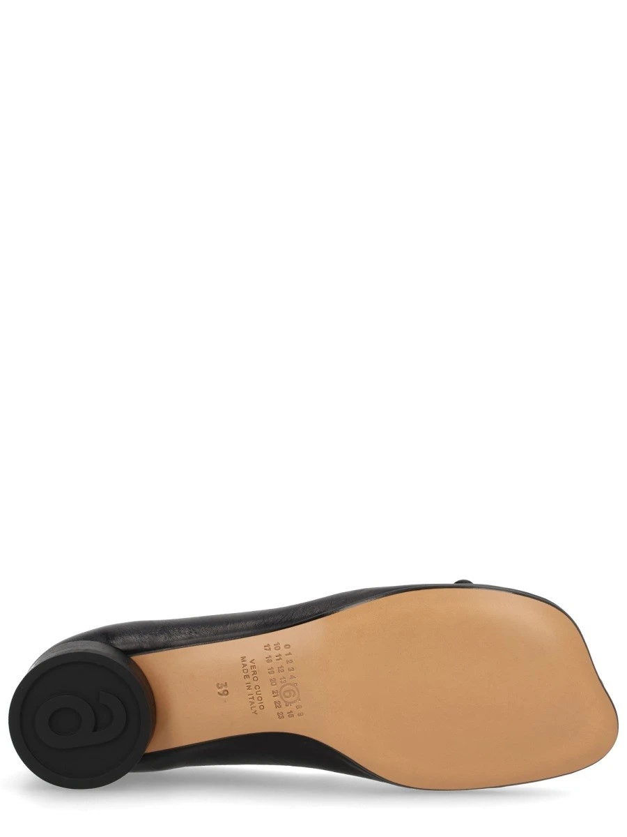 BALLERINA WITH ANATOMICAL TOE.webp