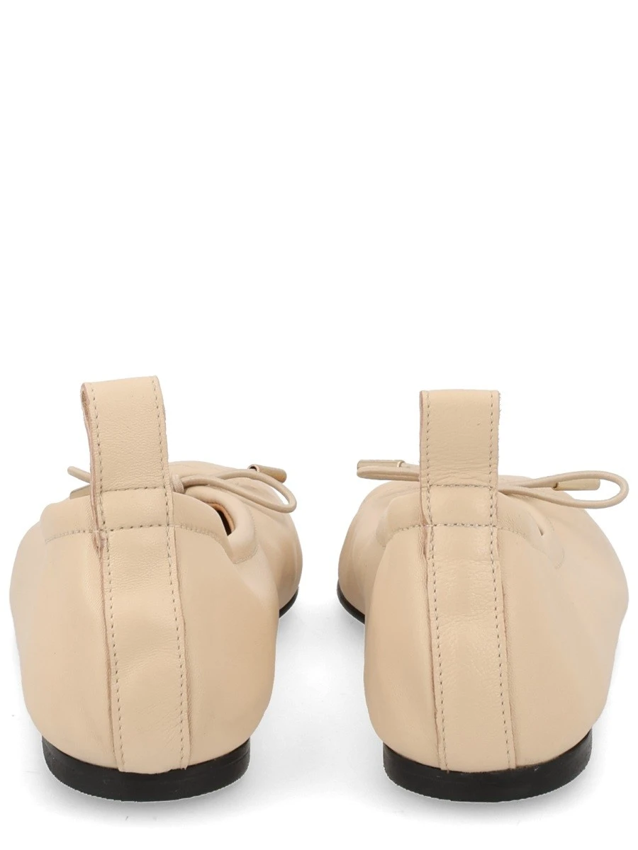 DANCER "ROSALIND".webp