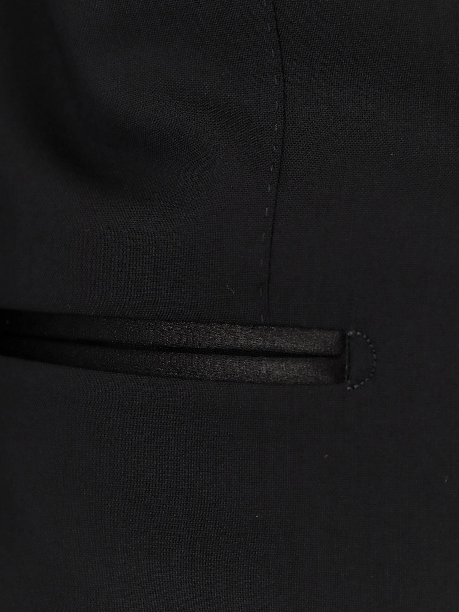 Shelton wool tuxedo.webp