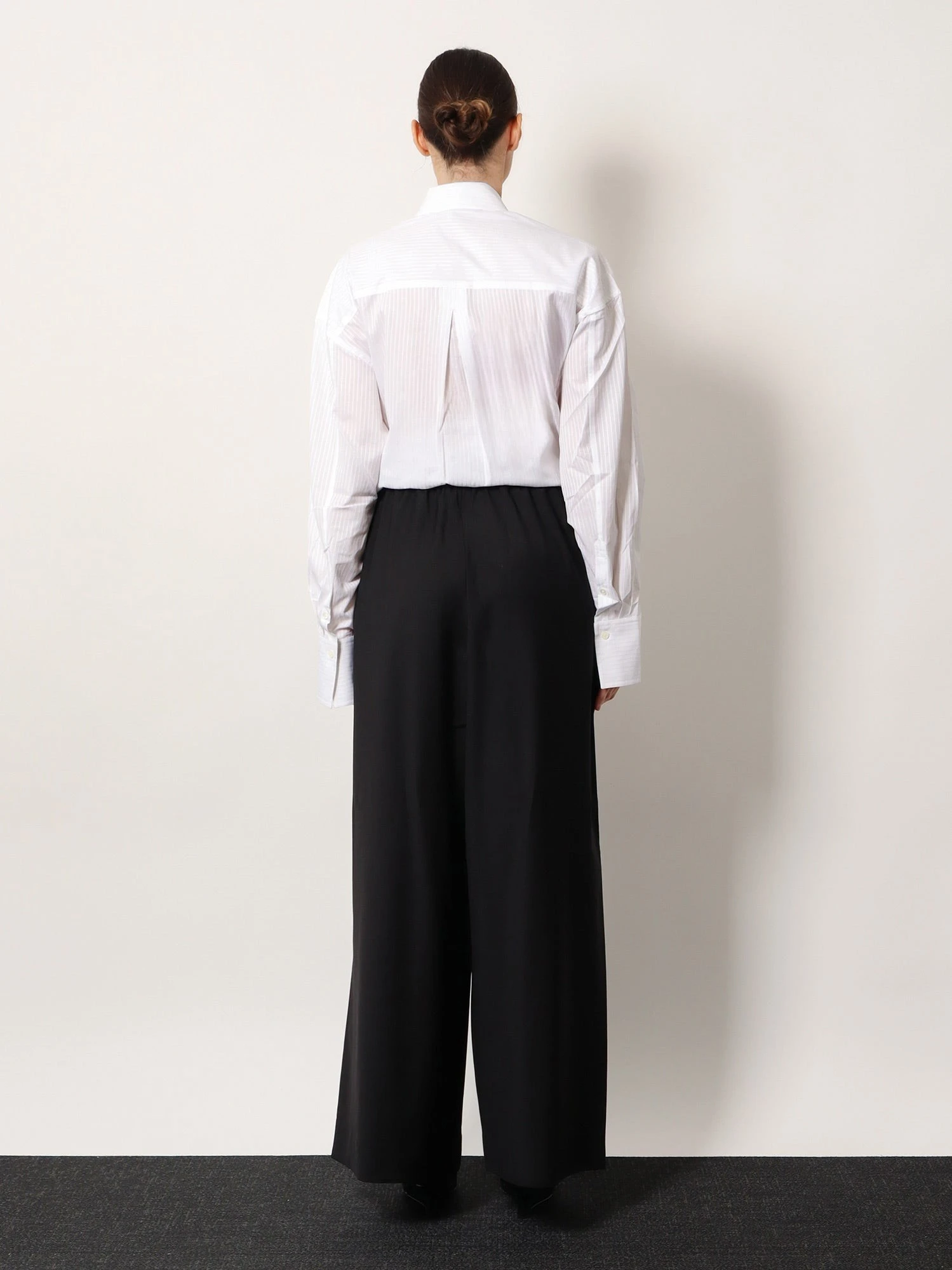 Wool trouser.webp