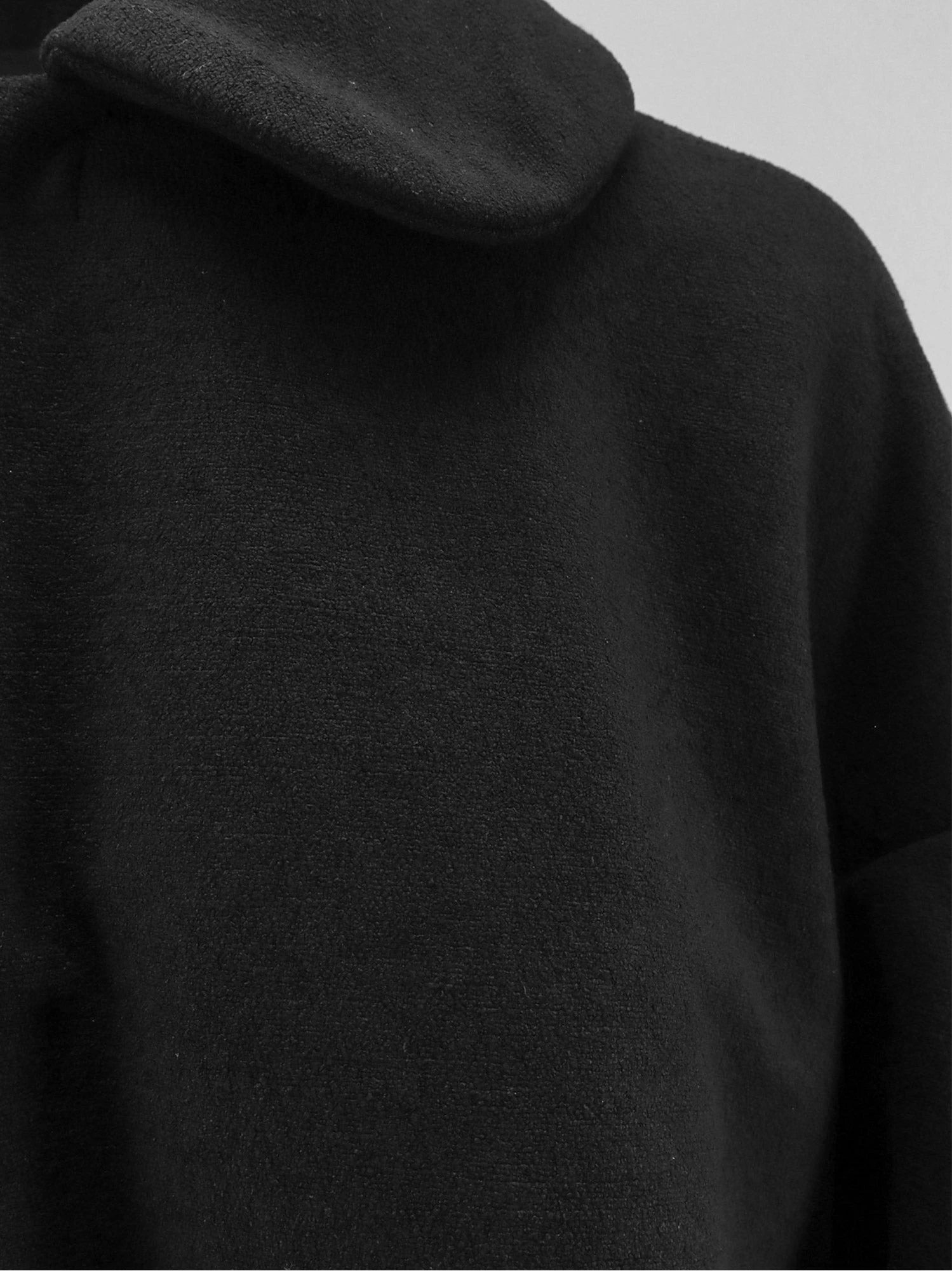 Coat with balloon sleeves.webp