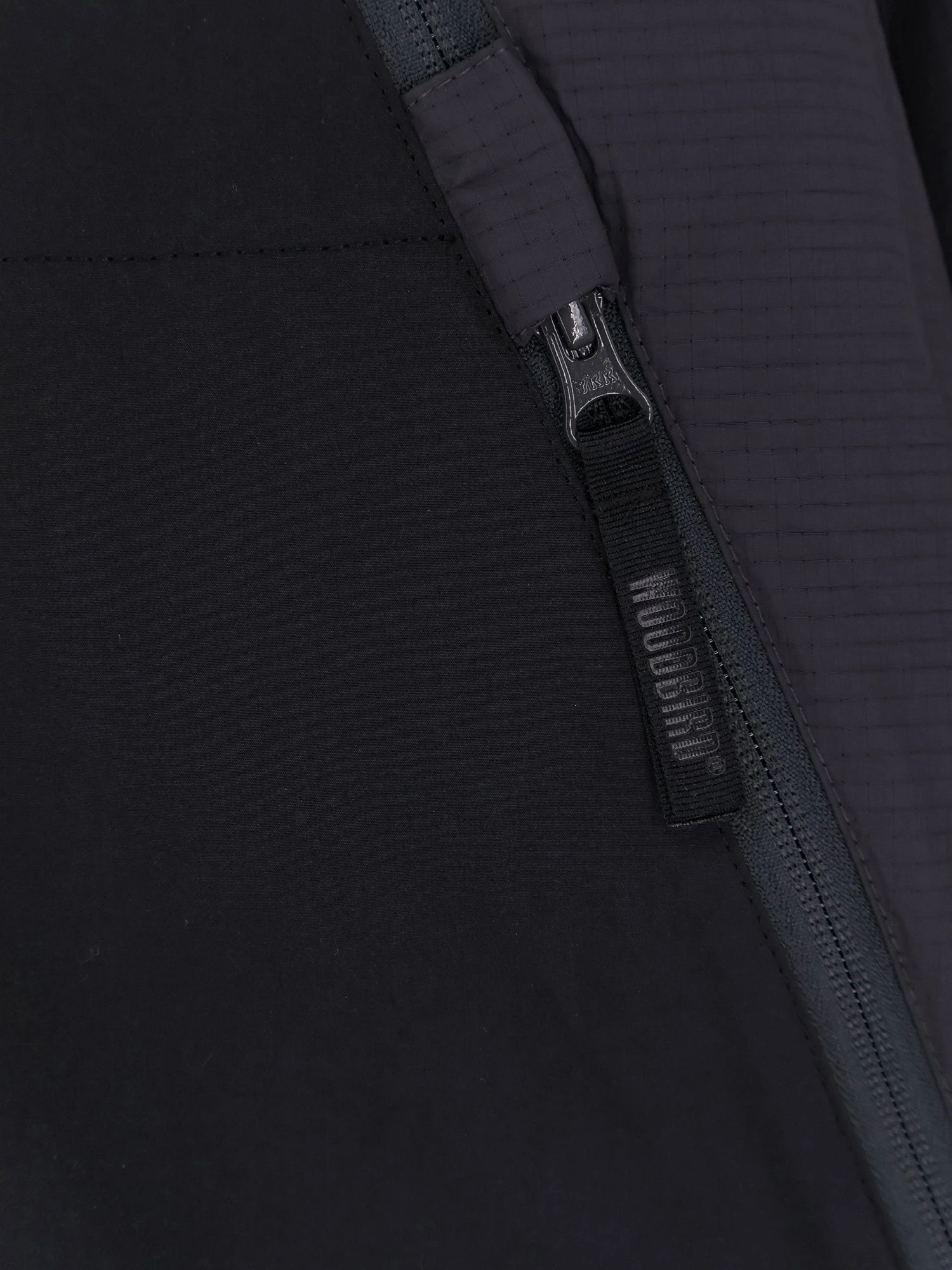 WB Shoung Tech nylon jacket.webp