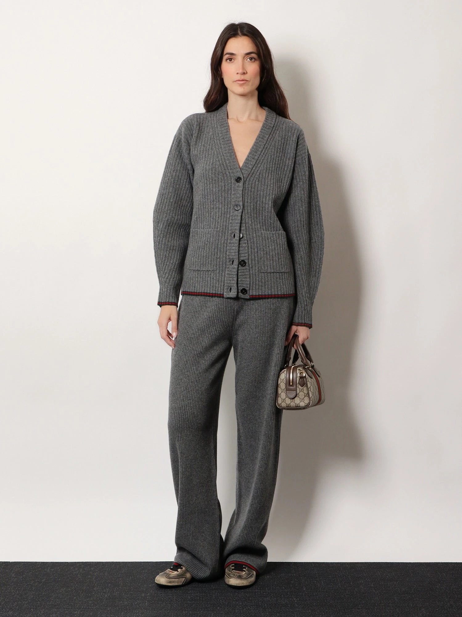 Stretch wool trousers.webp