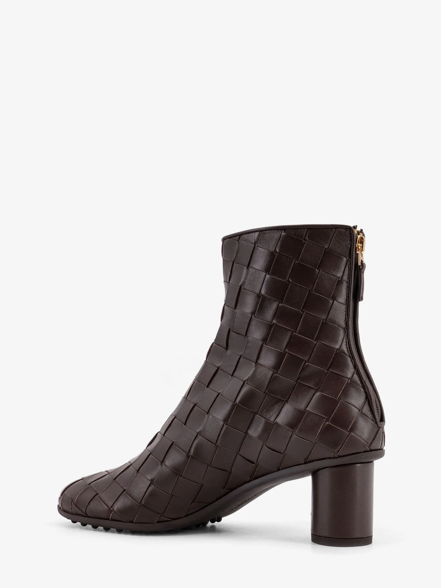 Leather ankle boots with Intrecciato motif.webp