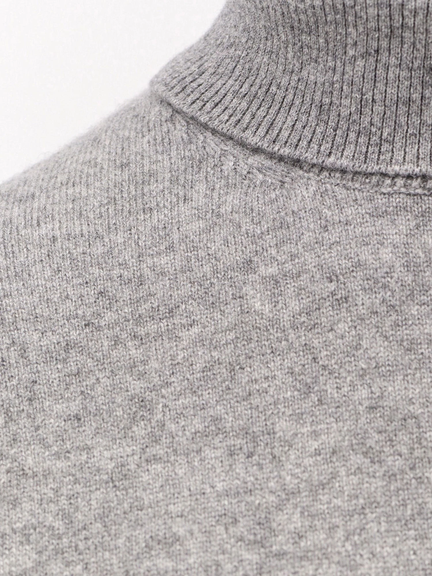 Cashmere turtleneck sweater.webp