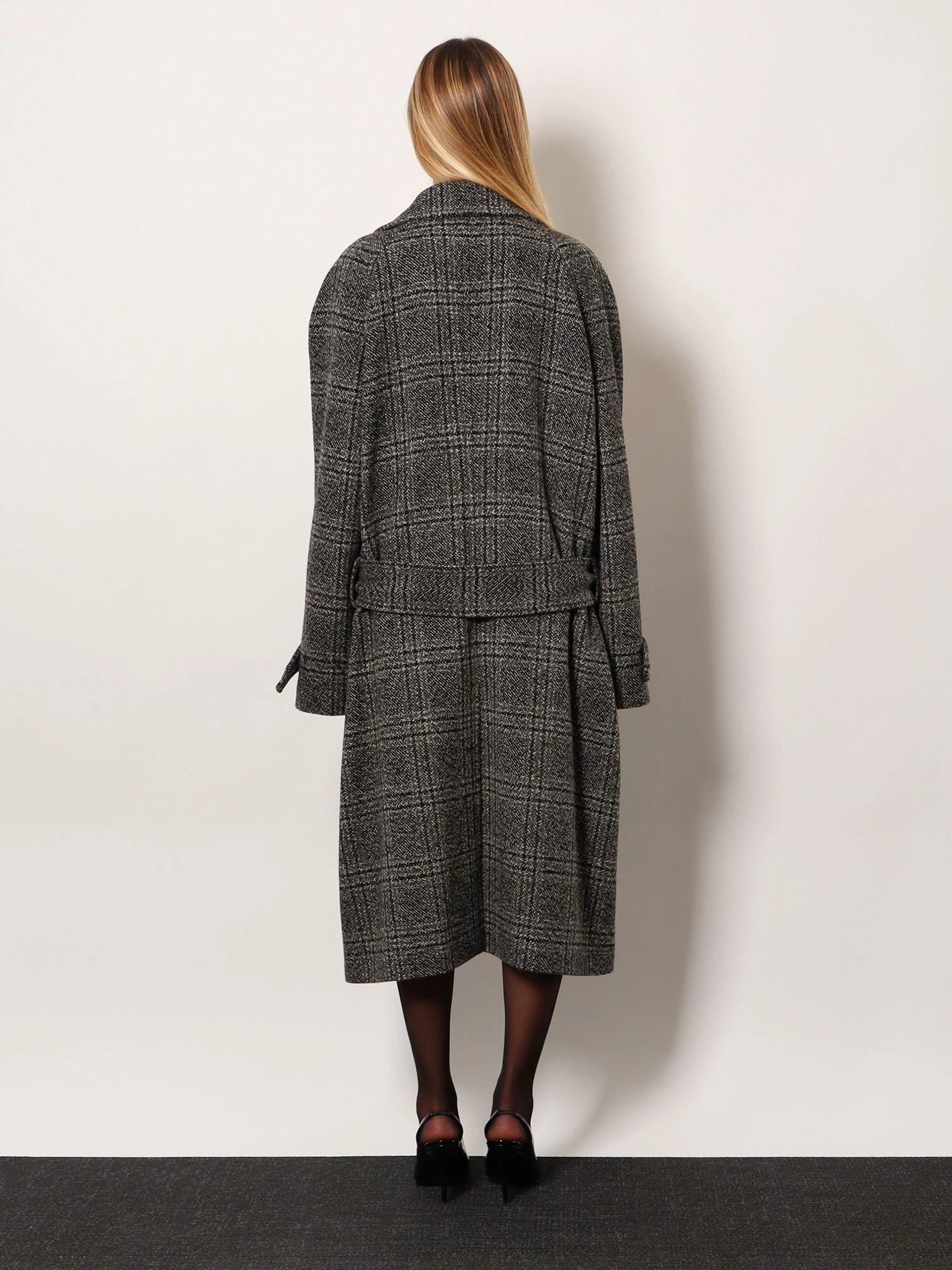 One Layer raglan wool coat.webp