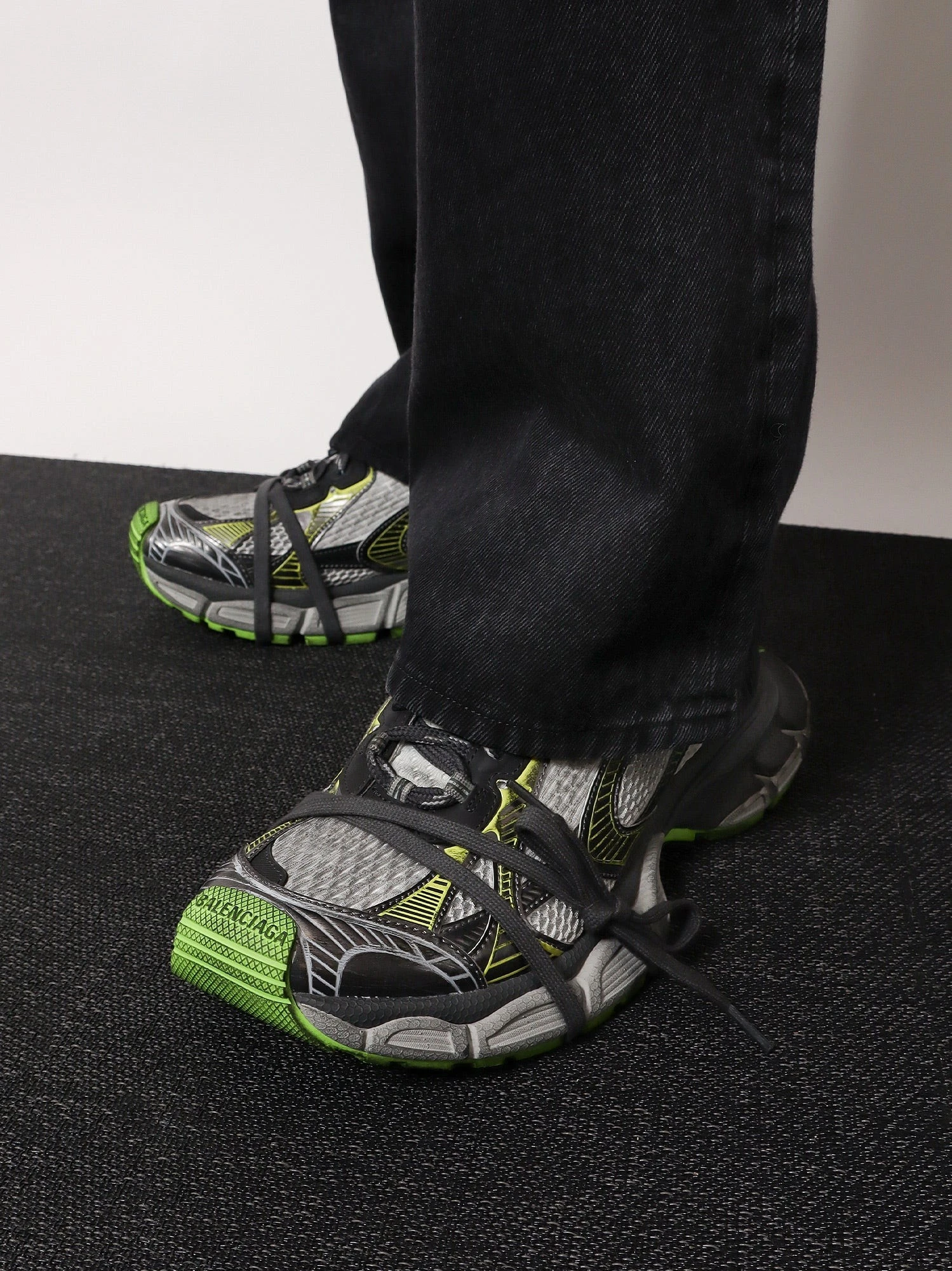 3xl mesh and polyurethane sneakers.webp