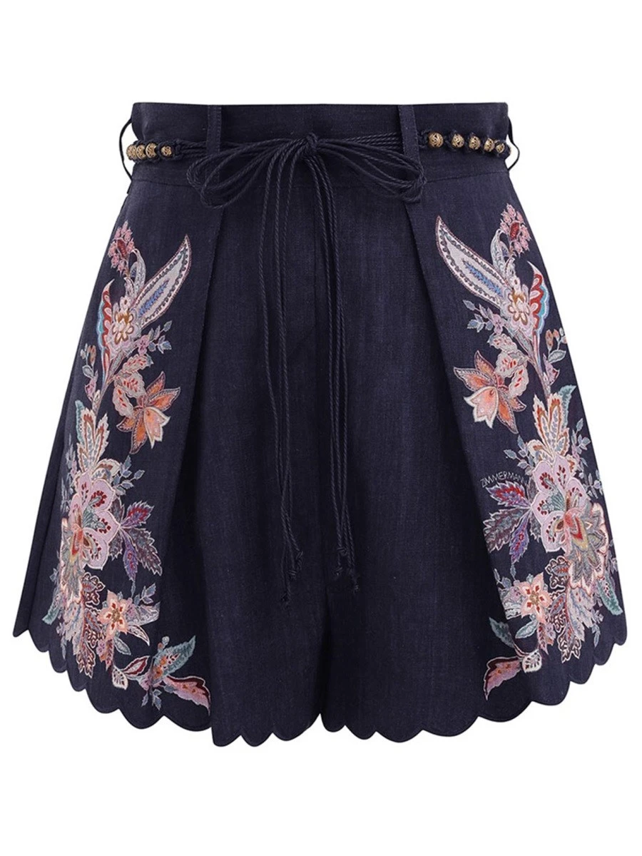 SHORTS WITH DARTS "RHIANNON".webp