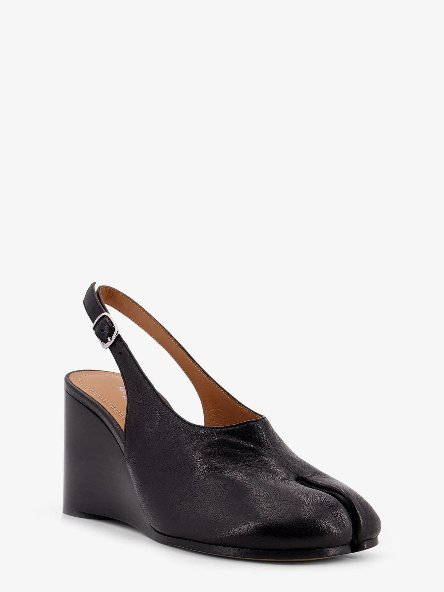 Tabi leather pumps.webp