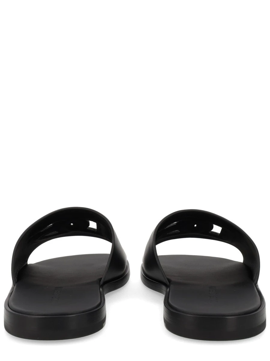 LEATHER SLIDE WITH LOGO.webp