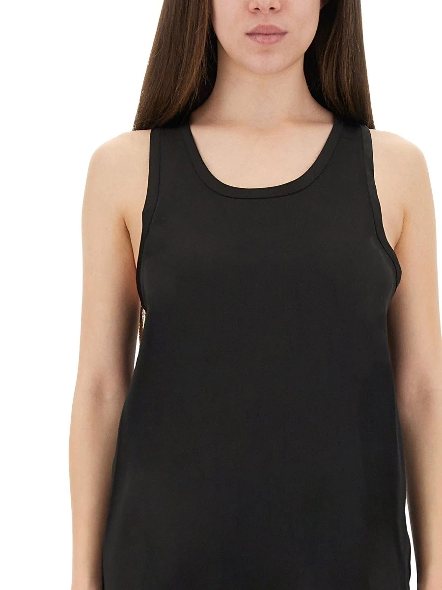 ROWER MODEL TANK TOP.webp