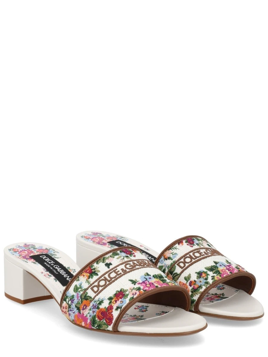SANDAL WITH EMBROIDERY.webp