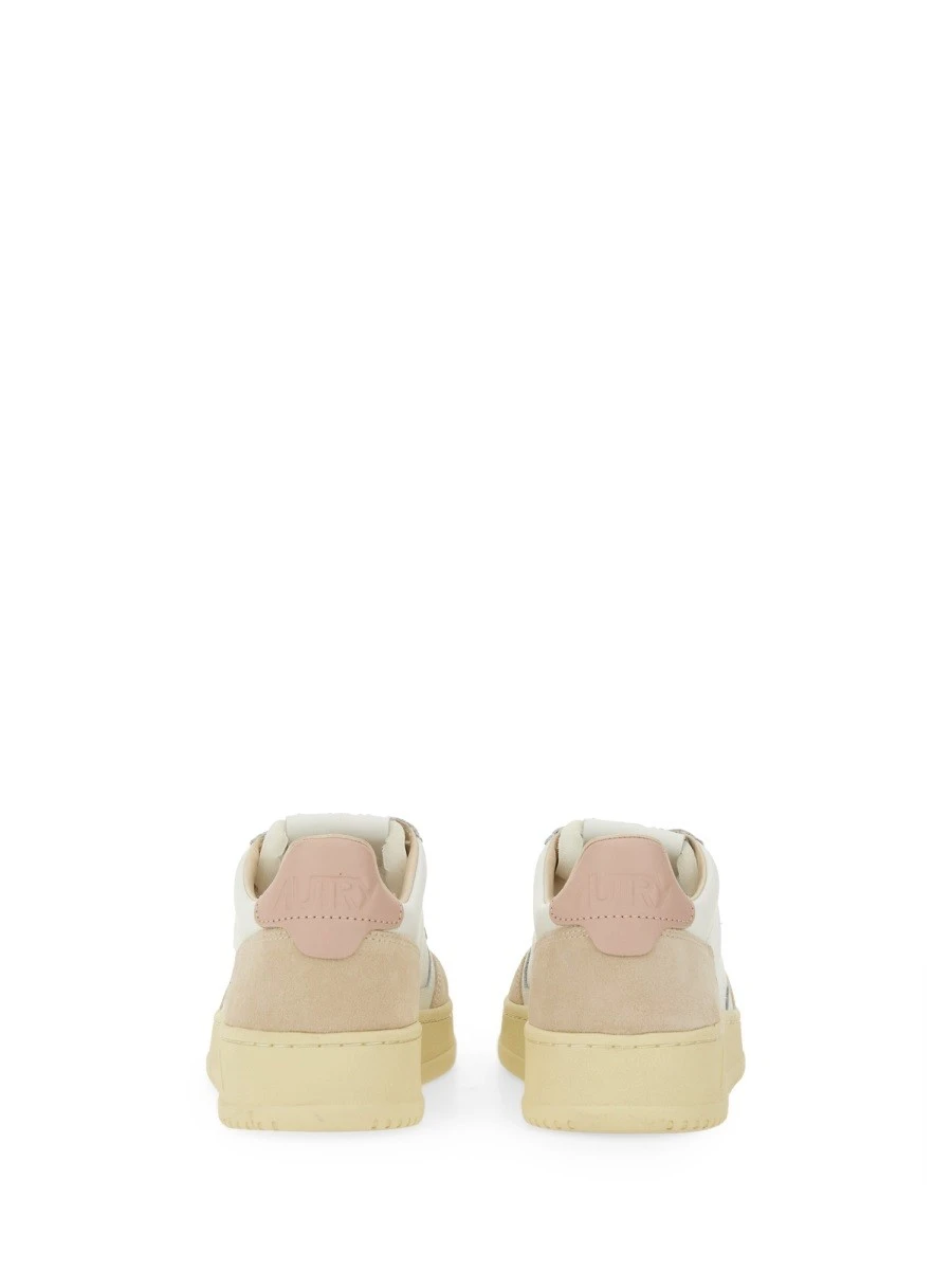 SNEAKER "MEDALIST LOW".webp