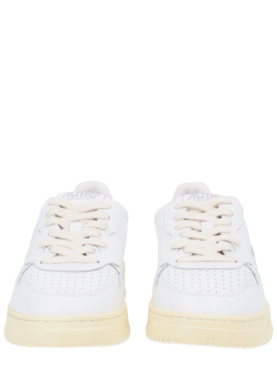 "MEDALIST LOW" SNEAKER.webp