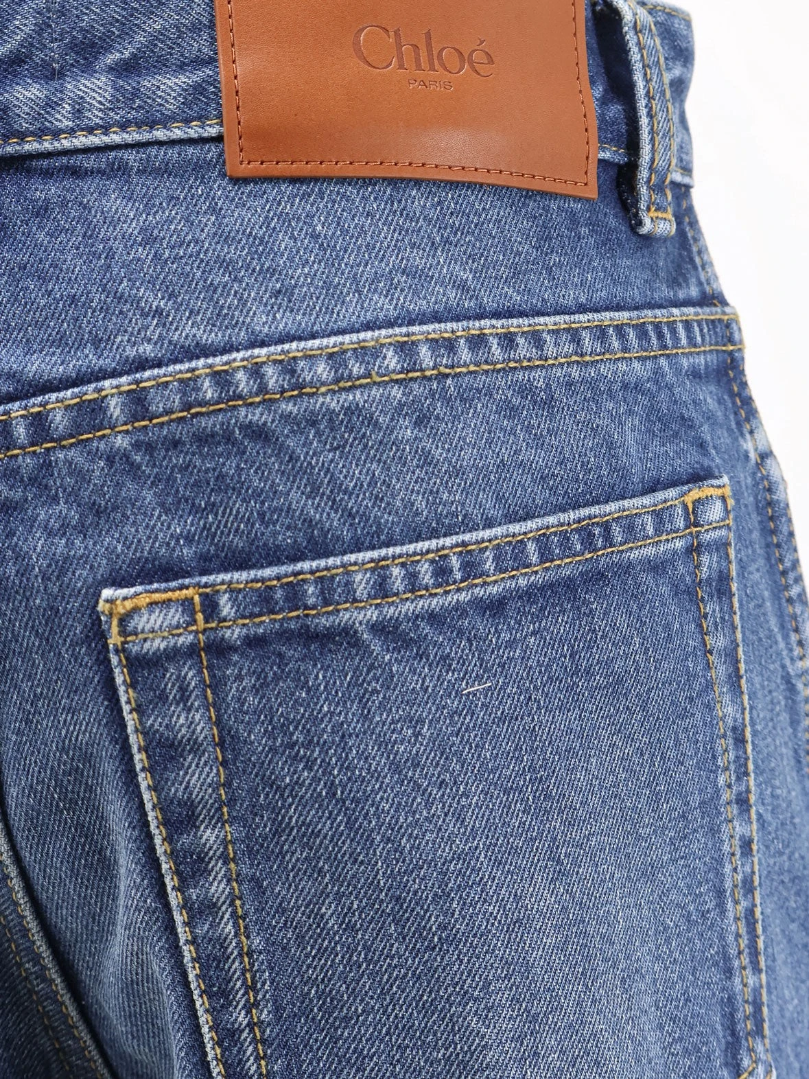 Blue denim Capri jeans.webp