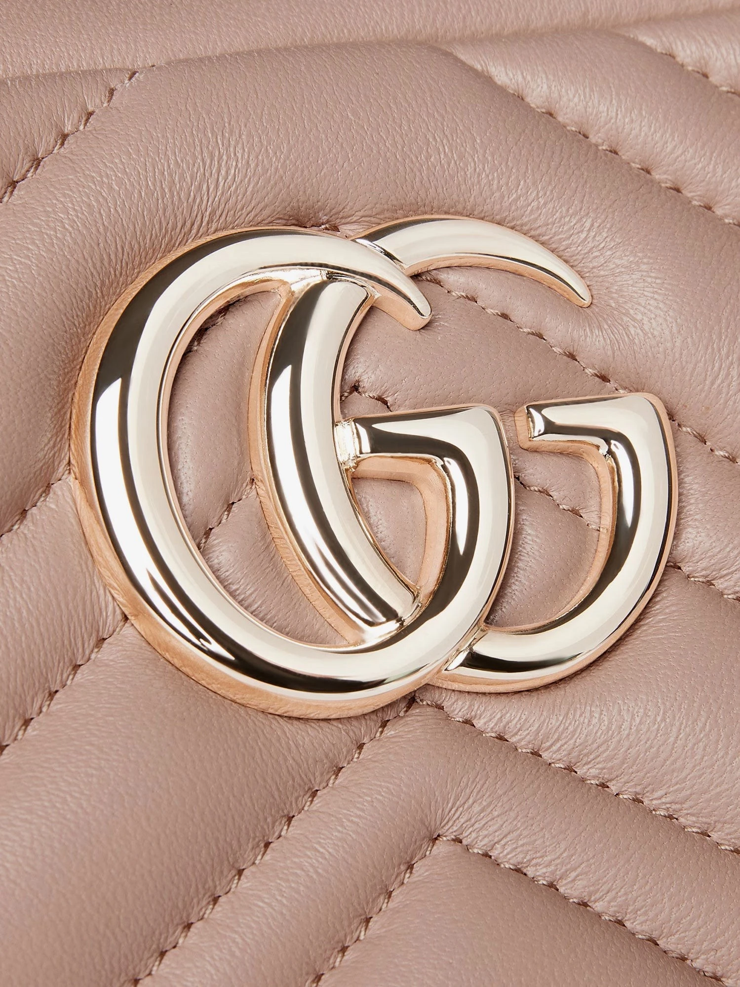 GG Marmont leather camera bag crossbody bag.webp