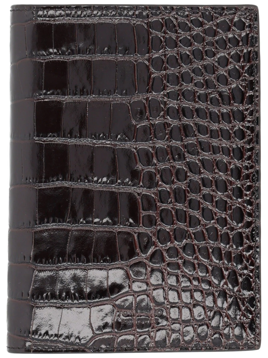 LEATHER PASSPORT HOLDER.webp