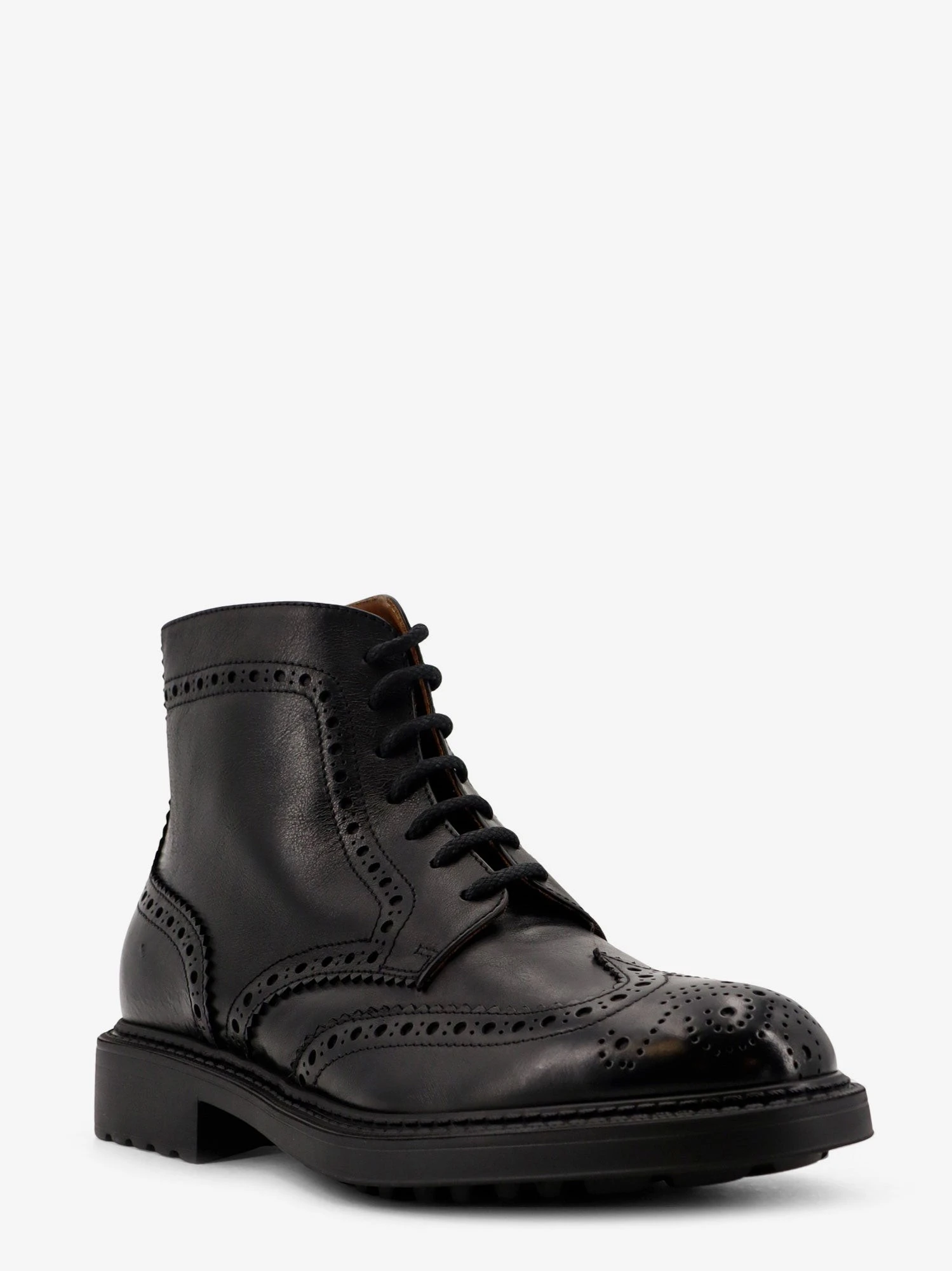 Triumph leather ankle boots.webp