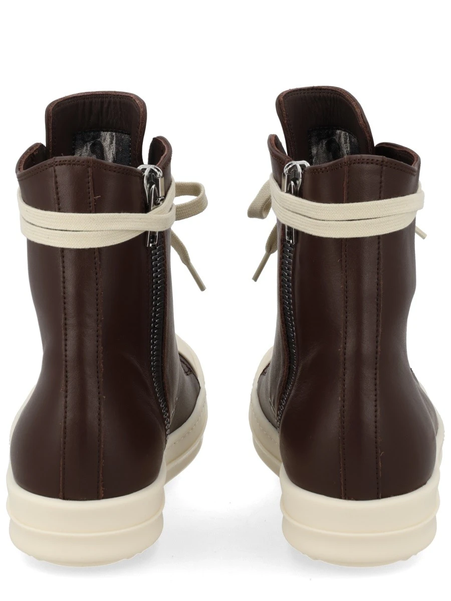 LEATHER SNEAKER.webp