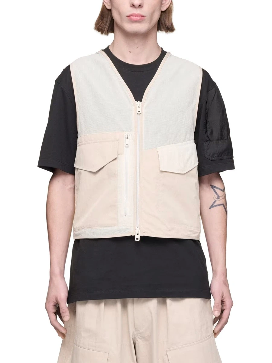 VEST WITH POCKETS.webp