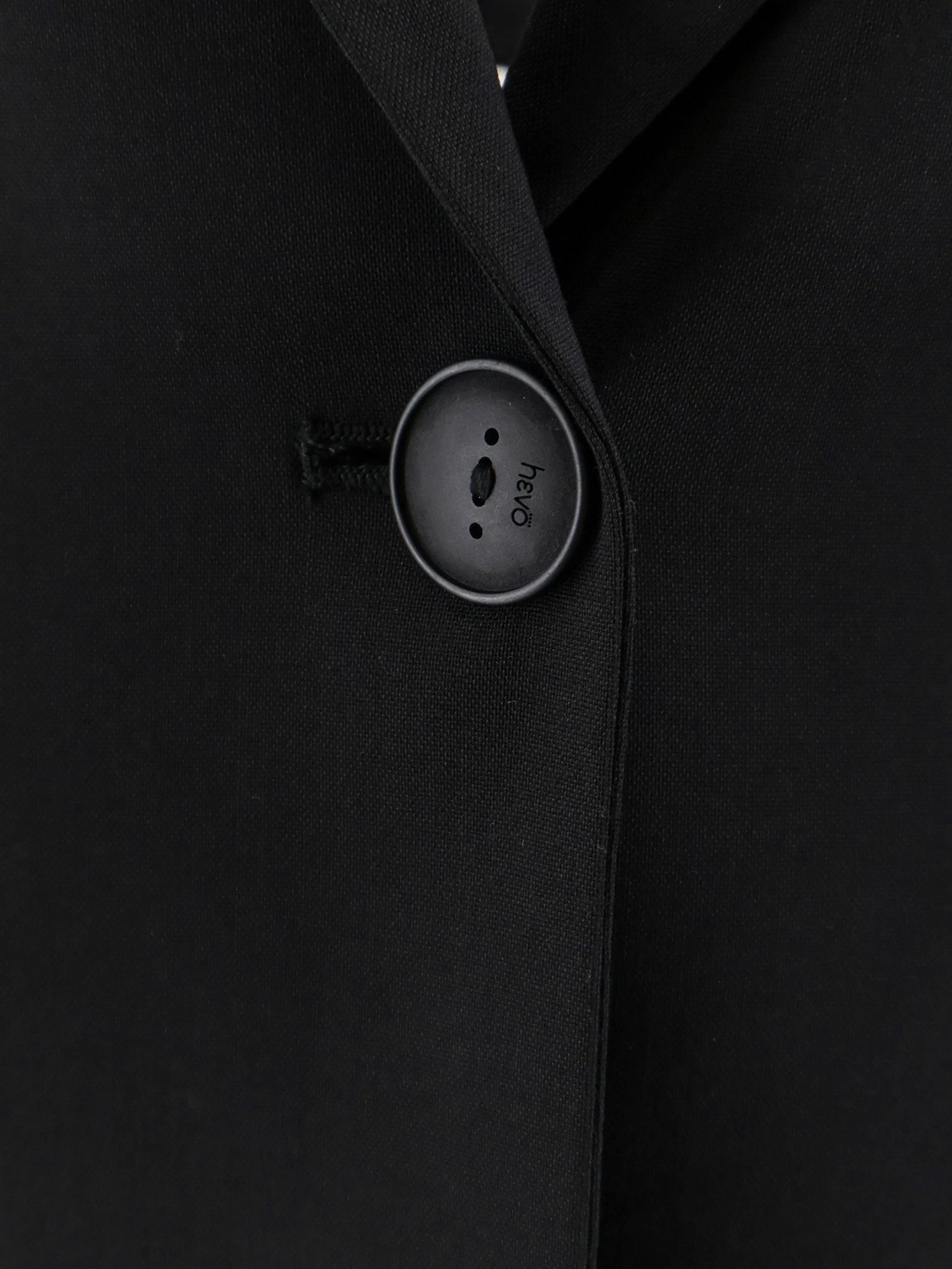 Frigole virgin sheep's wool suit.webp