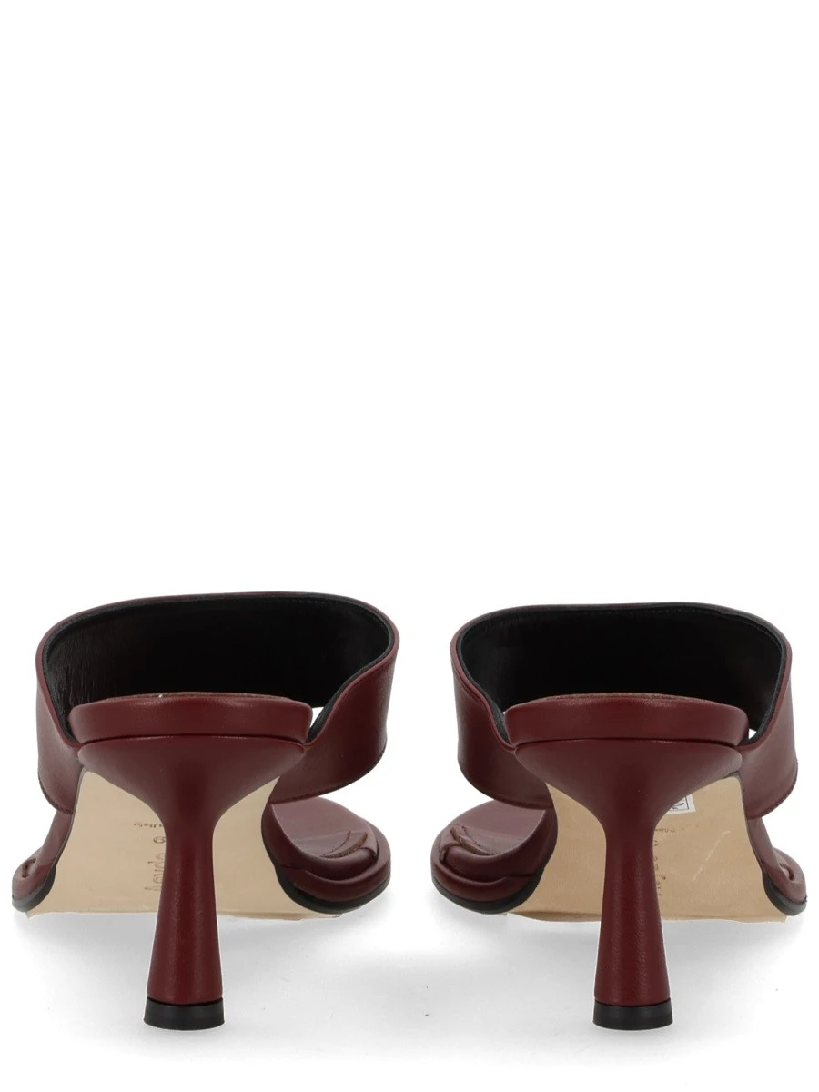 THONG SANDAL WITH HEEL.webp