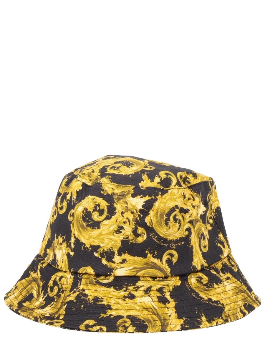 CAPPELLO CON STAMPA "WAVE" E LOGO.webp